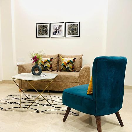 Bluo 1Bhk - Dlf Cybercity, Balcony, Lift, Parking 古尔冈 外观 照片