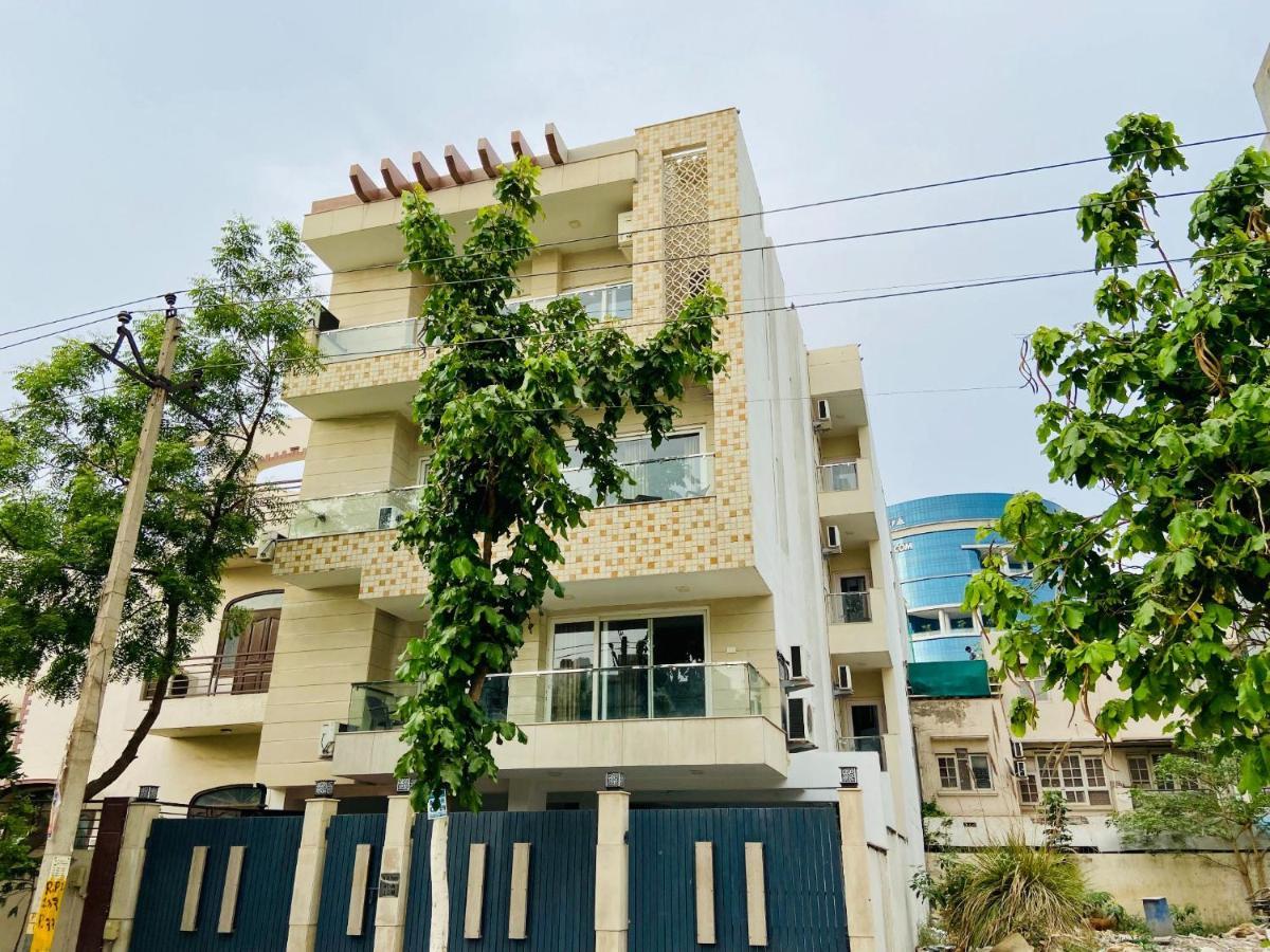 Bluo 1Bhk - Dlf Cybercity, Balcony, Lift, Parking 古尔冈 外观 照片
